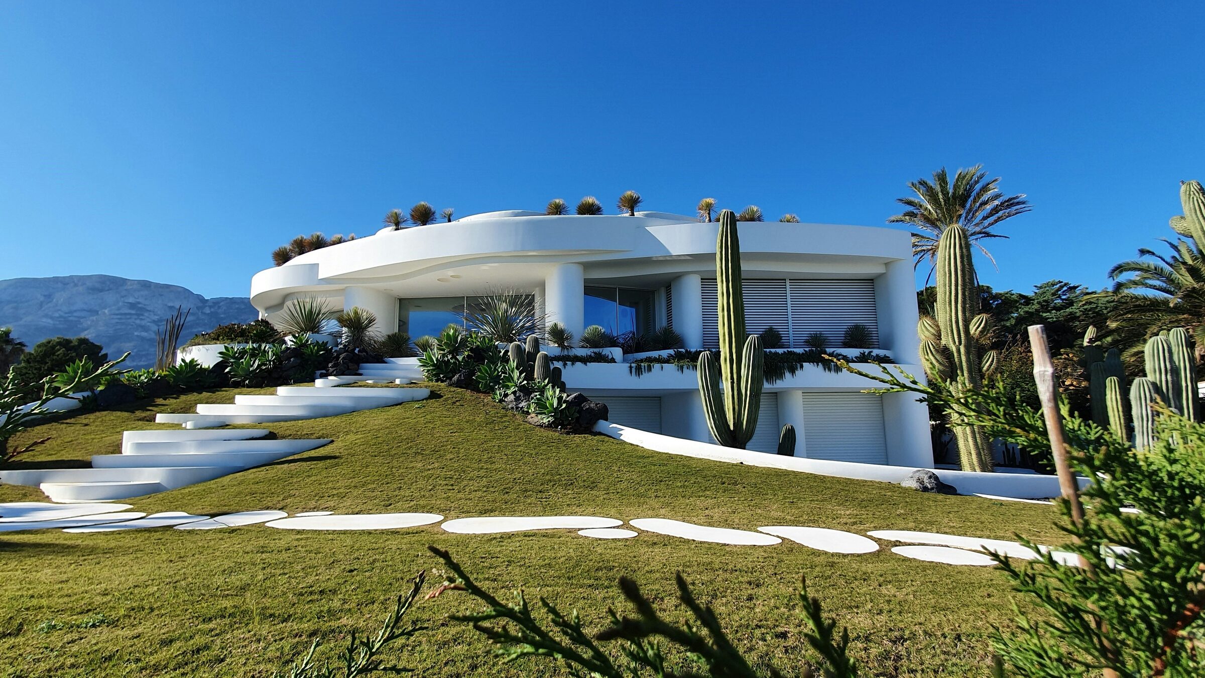La Zagaleta vs Sierra Blanca: The €5M+ Buyer's Comparison